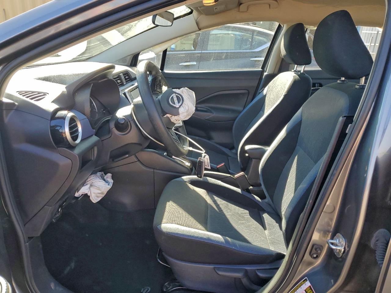 2024 NISSAN VERSA SV photo 7