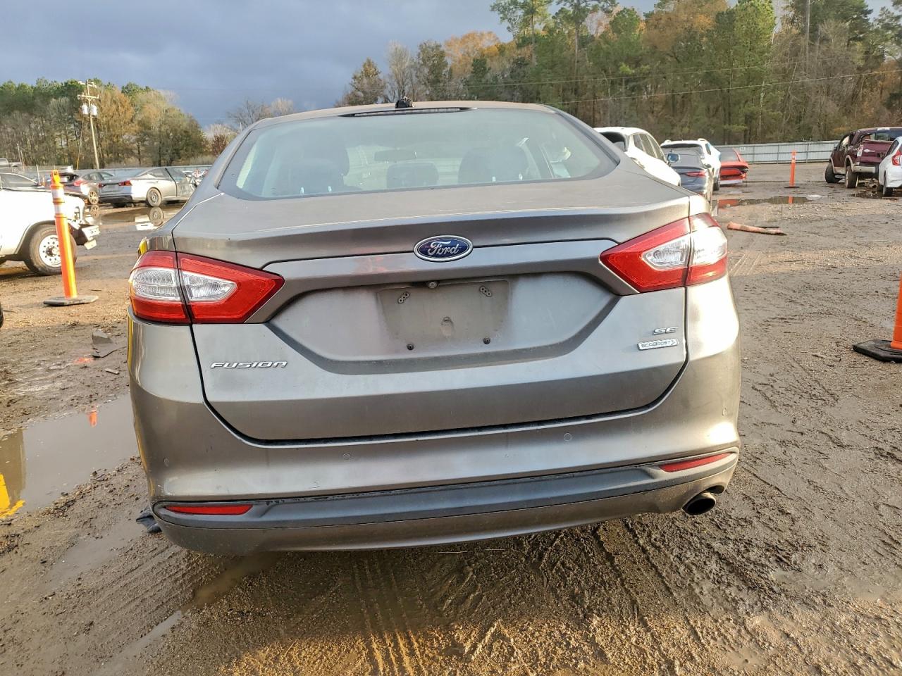 2014 FORD FUSION SE photo 6