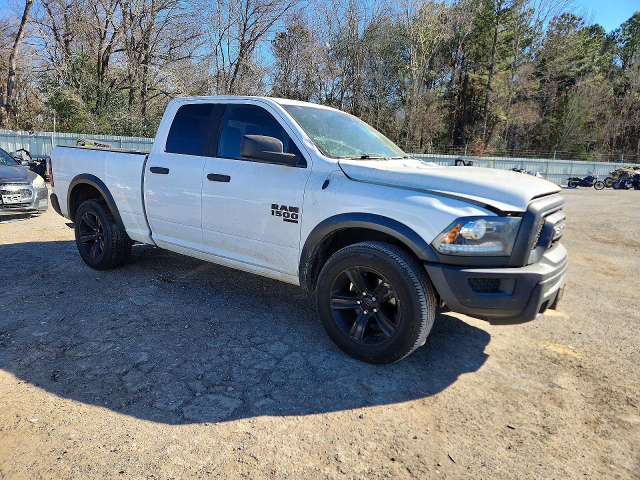 2021 RAM 1500 CLASSIC SLT photo 4