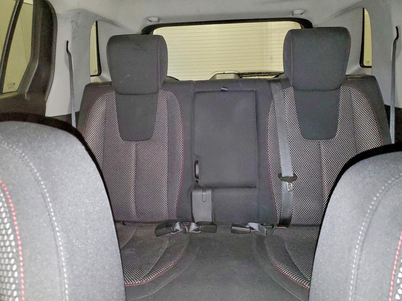2011 GMC TERRAIN SLE photo 10