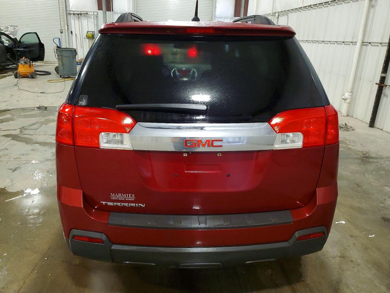 2011 GMC TERRAIN SLE photo 6