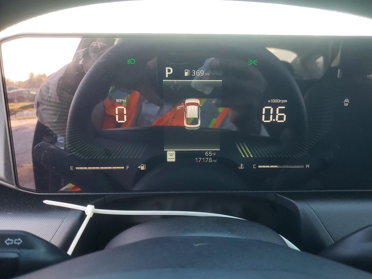 2025 KIA K4 LX photo 9