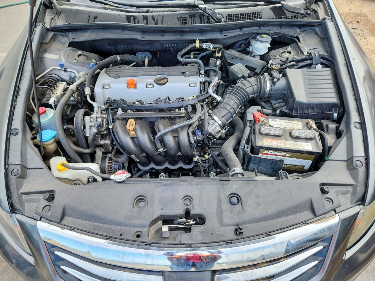 2012 HONDA ACCORD LX photo 11