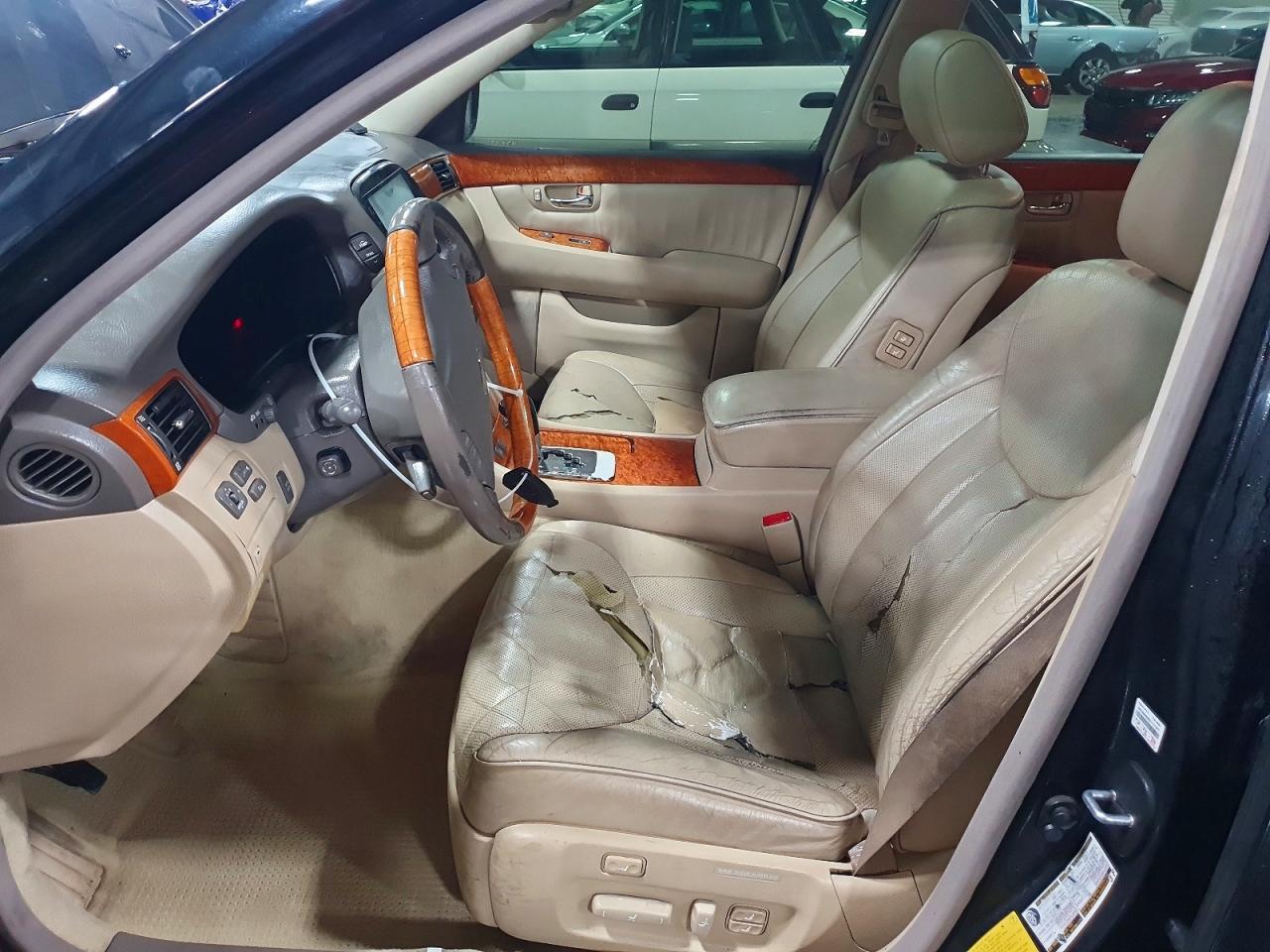 2004 LEXUS LS 430 photo 7