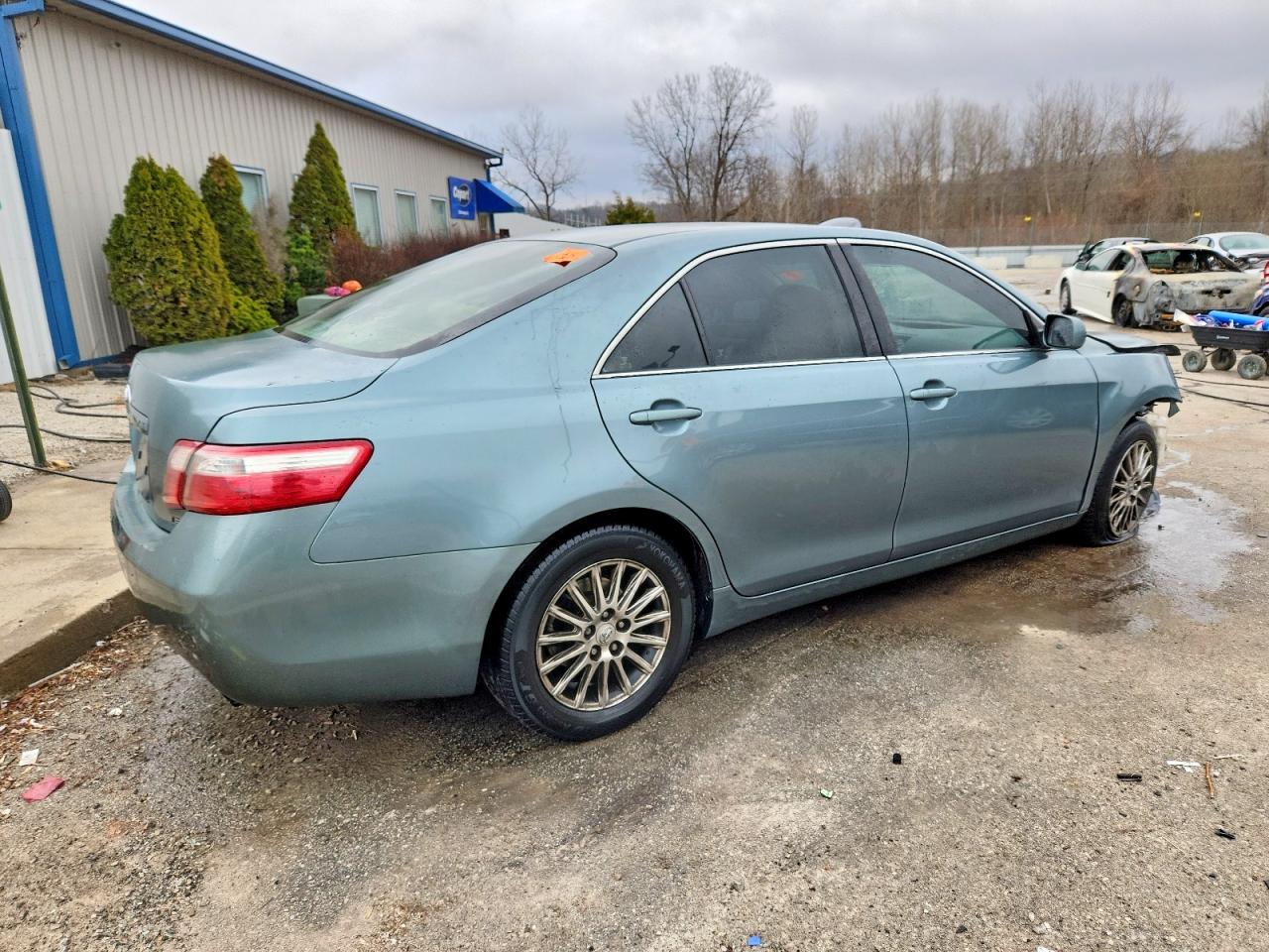 2009 TOYOTA CAMRY BASE photo 3