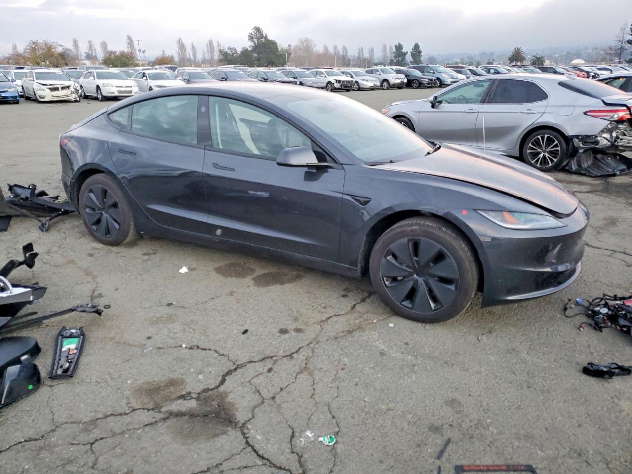 2024 TESLA MODEL 3 photo 4