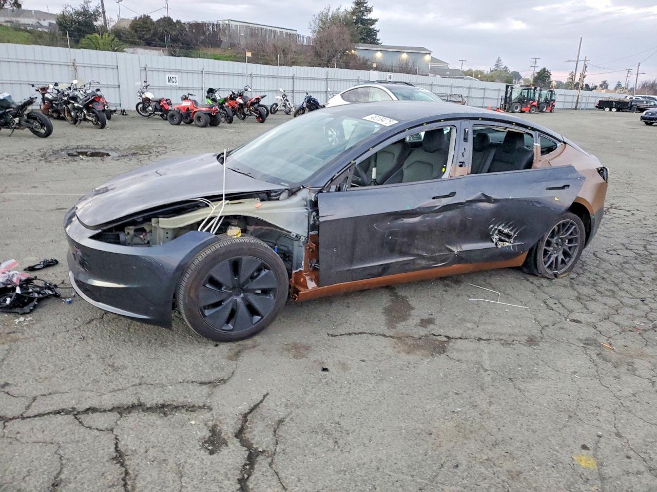 2024 TESLA MODEL 3