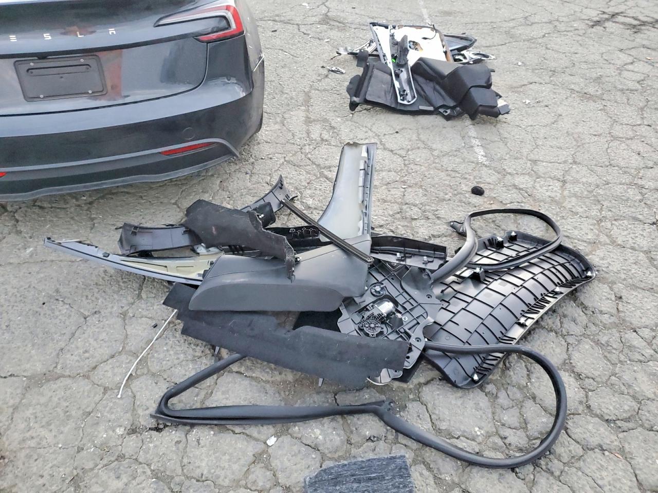 2024 TESLA MODEL 3 photo 12