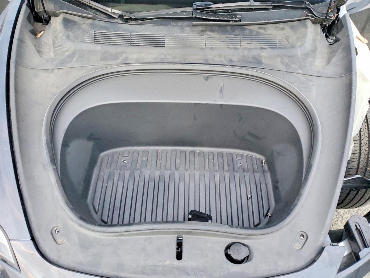 2024 TESLA MODEL 3 photo 11