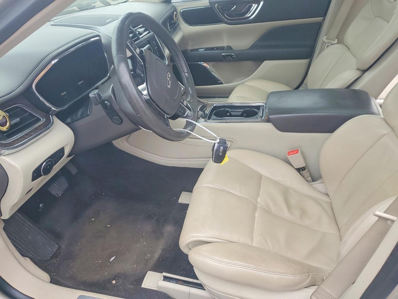 2017 LINCOLN CONTINENTAL SELECT photo 19