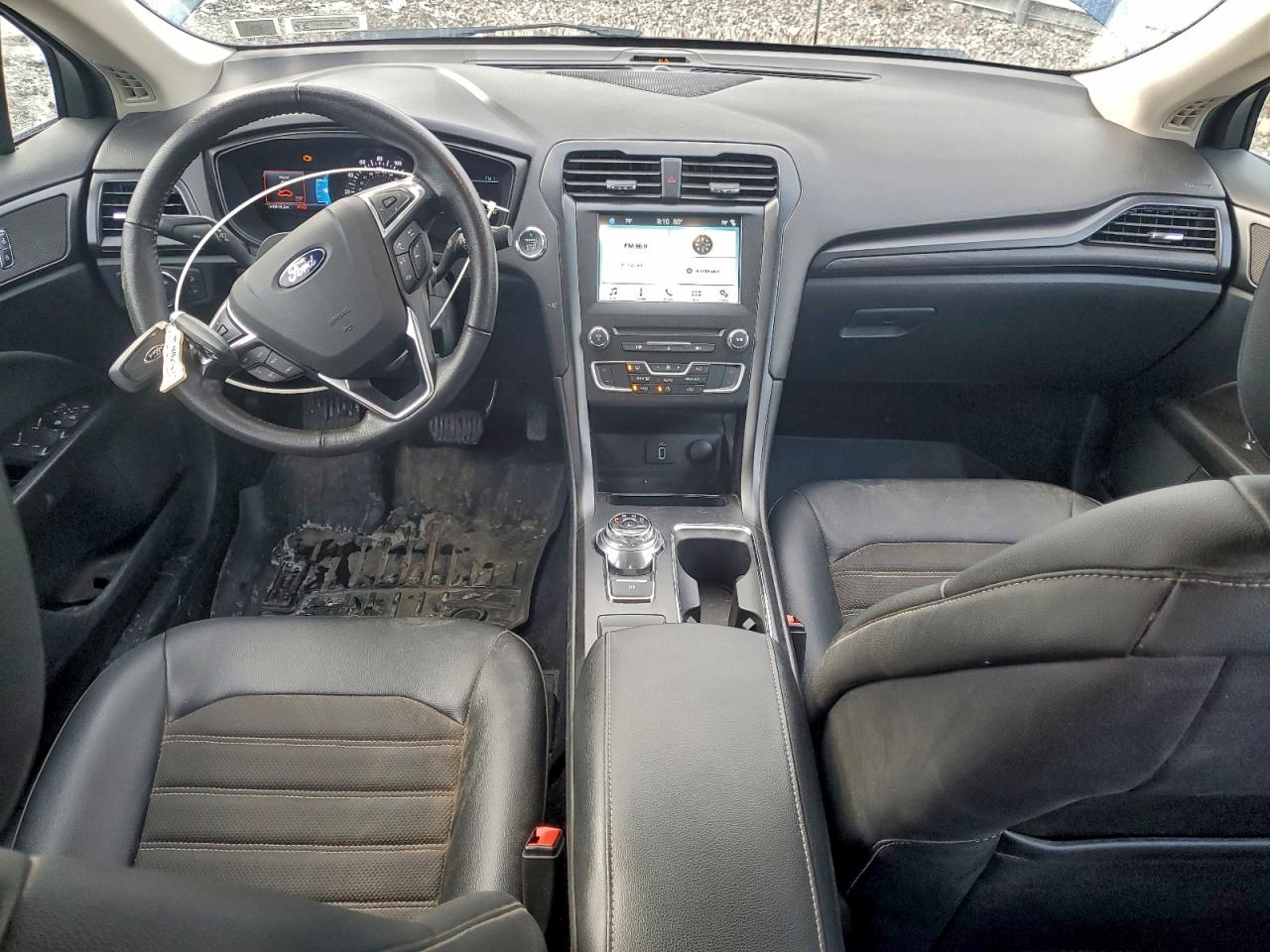 2018 FORD FUSION SE photo 8