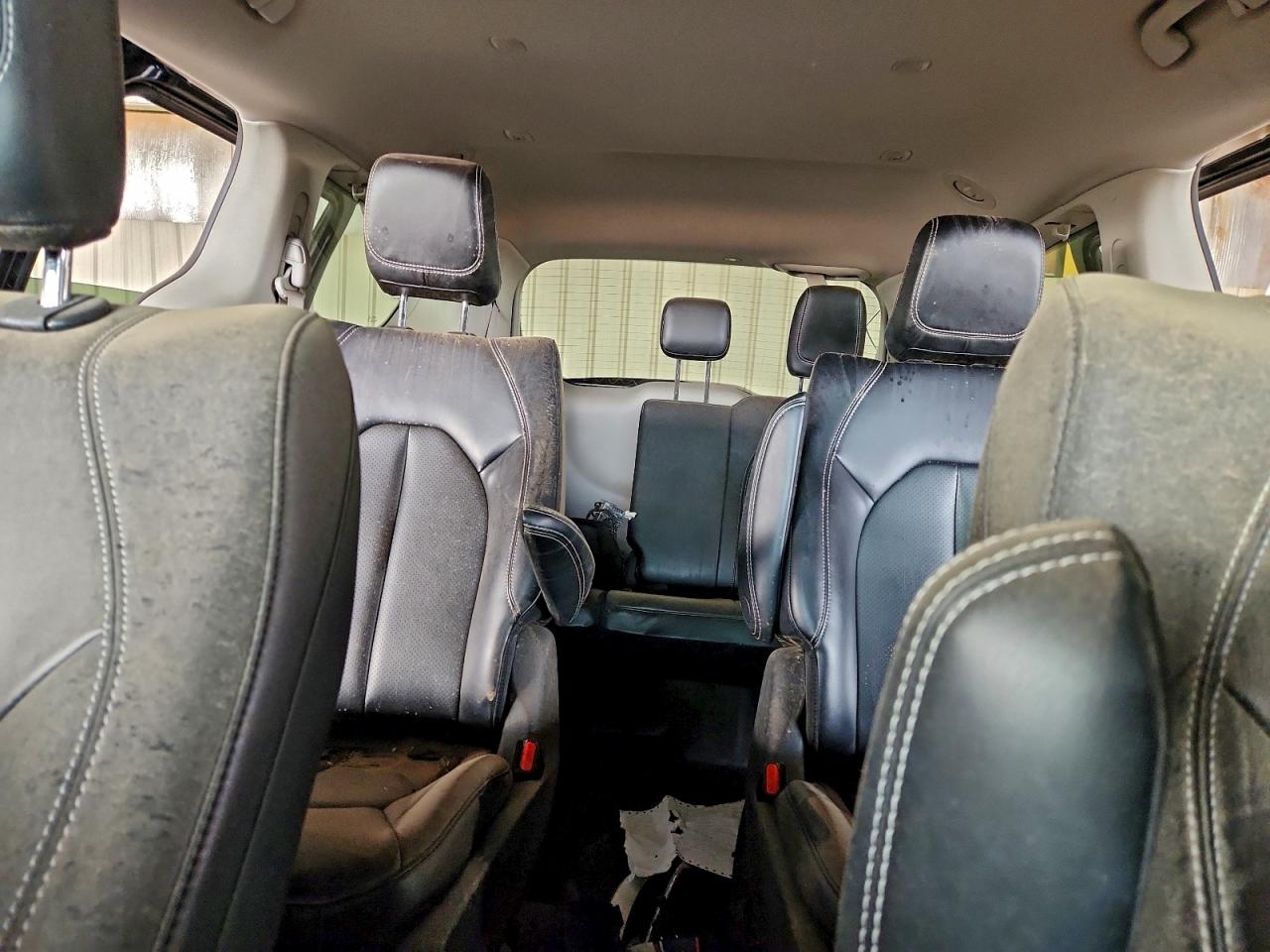2023 CHRYSLER PACIFICA HYBRID TOURING L photo 19