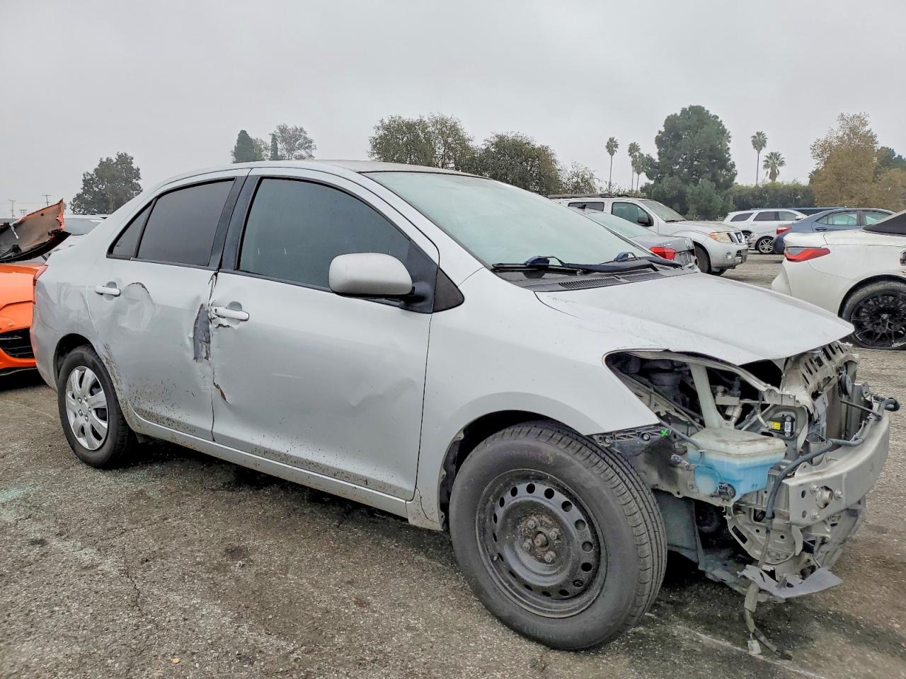 2007 TOYOTA YARIS photo 4