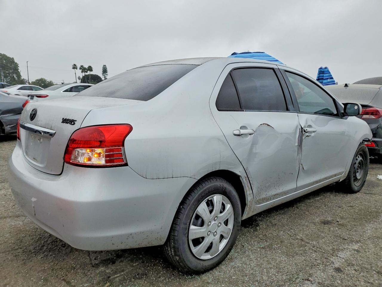 2007 TOYOTA YARIS photo 3