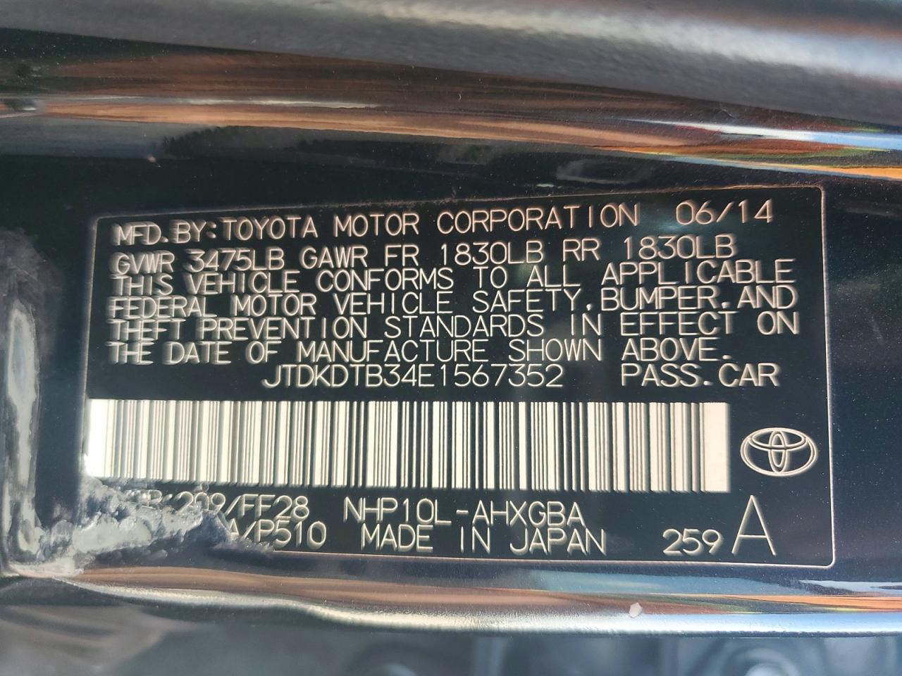 2014 TOYOTA PRIUS C photo 12