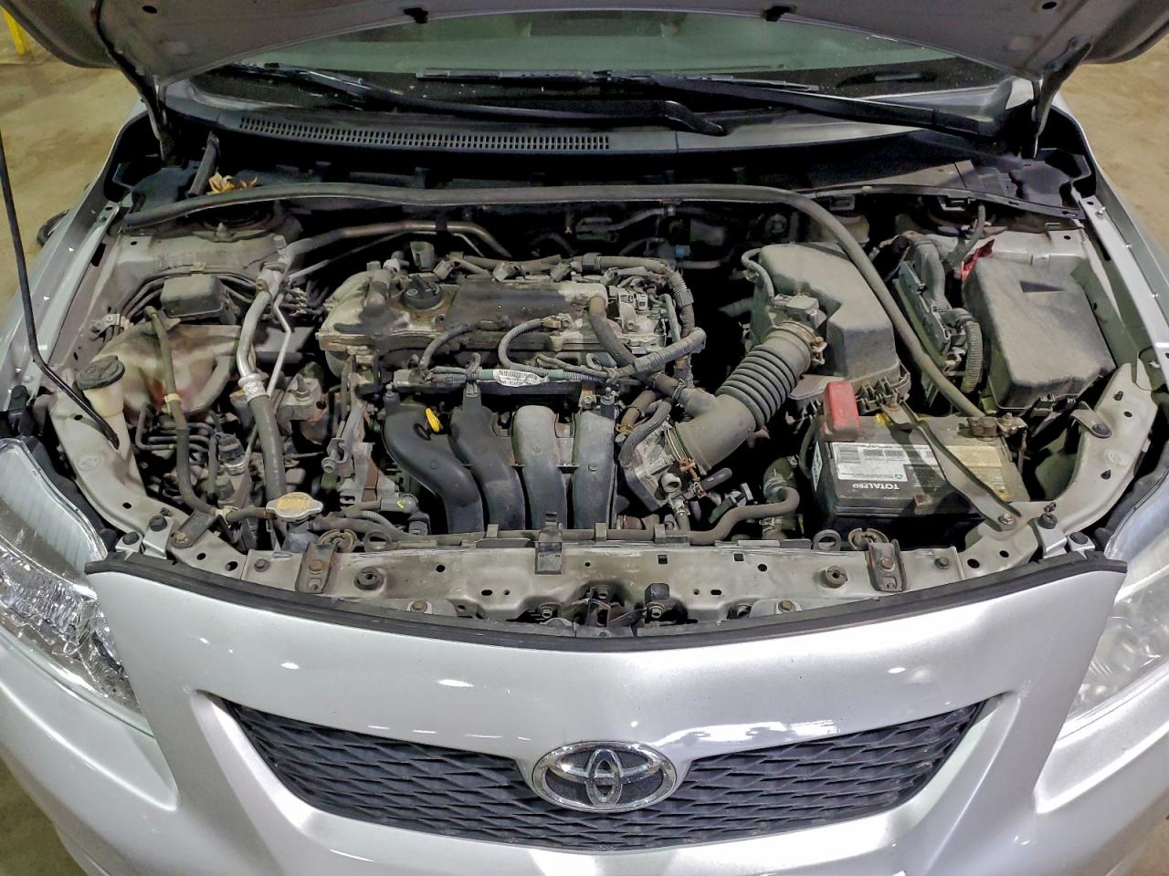 2010 TOYOTA COROLLA BASE photo 11