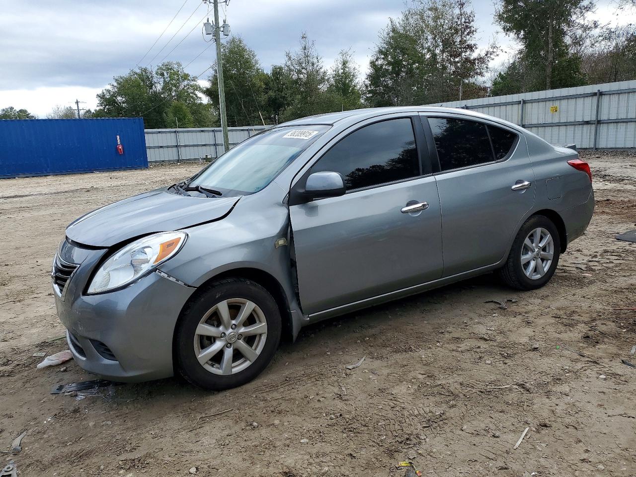 2014 NISSAN VERSA