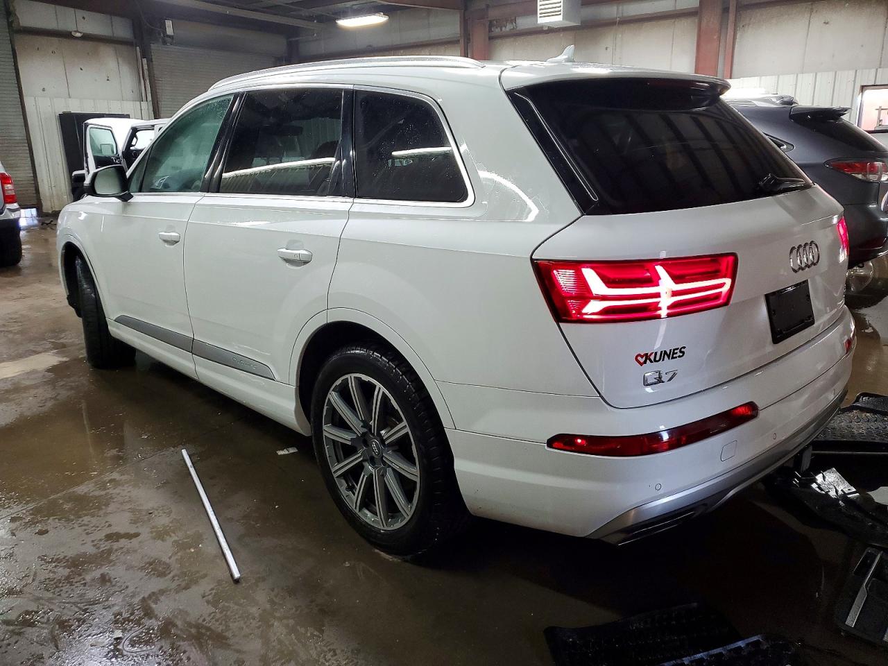 2018 AUDI Q7 PRESTIGE photo 2