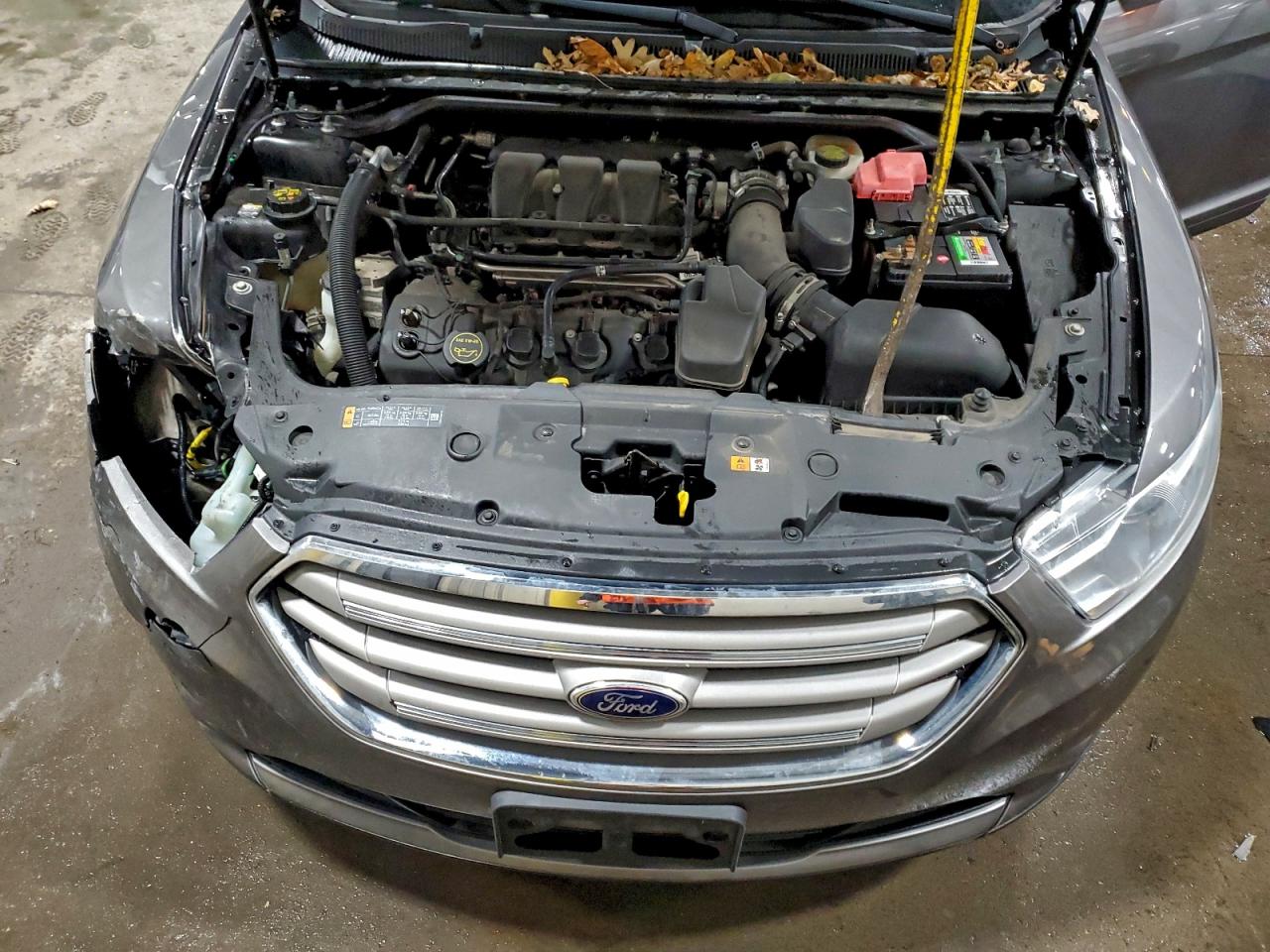 2014 FORD TAURUS SEL photo 11