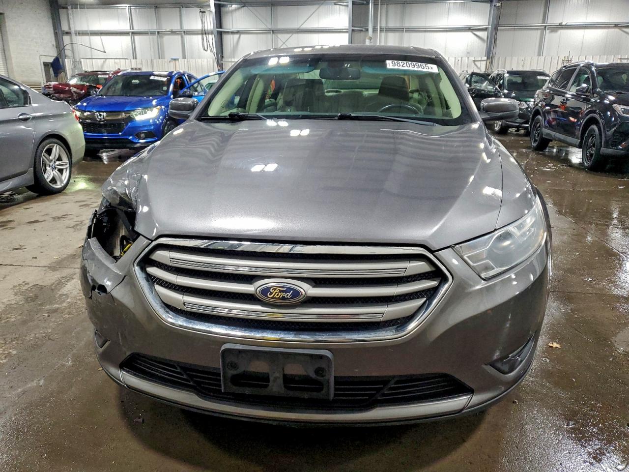 2014 FORD TAURUS SEL photo 5