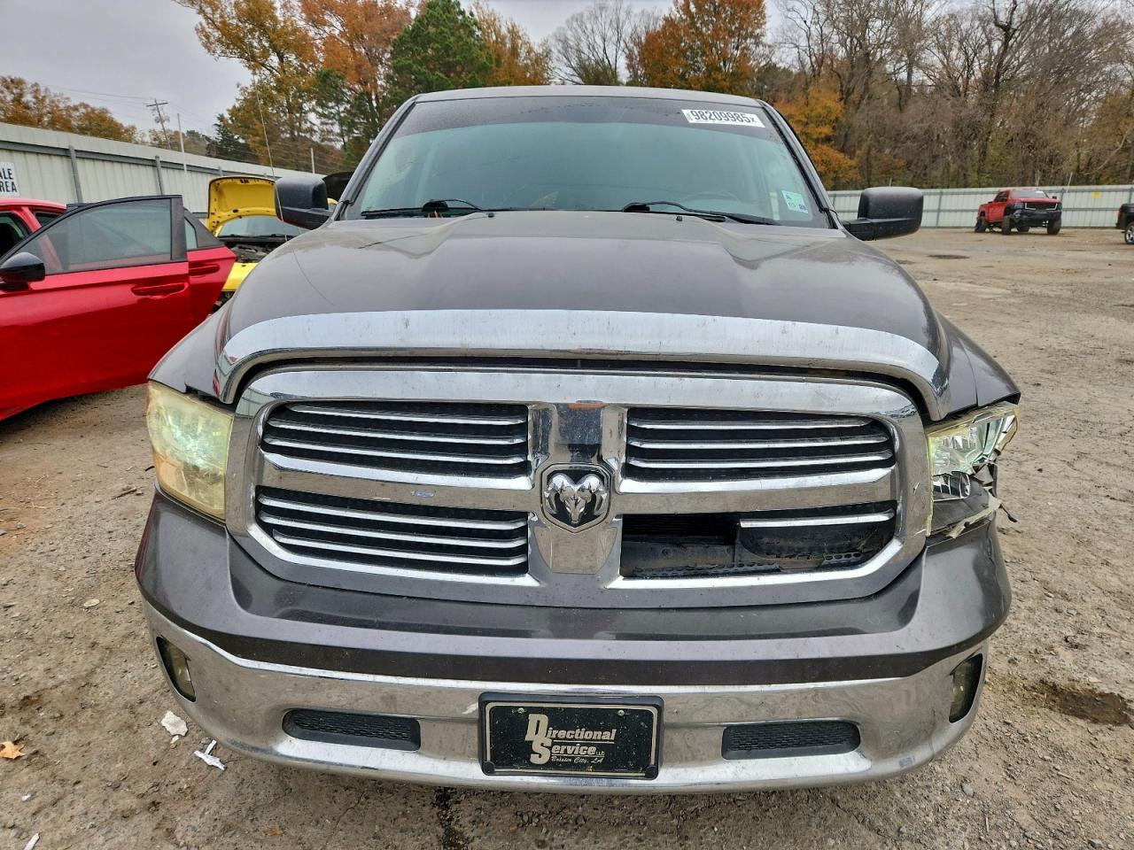 2015 RAM 1500 SLT photo 5