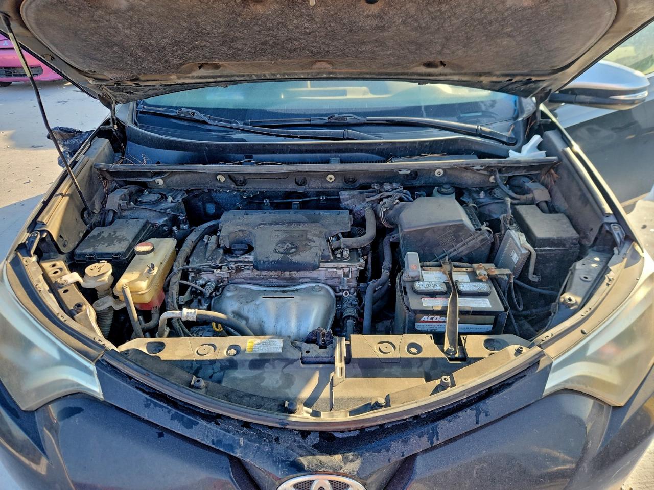 2016 TOYOTA RAV4 SE photo 12