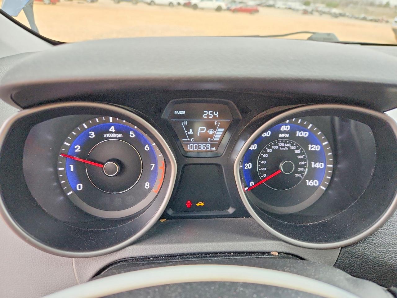 2016 HYUNDAI ELANTRA SE photo 9