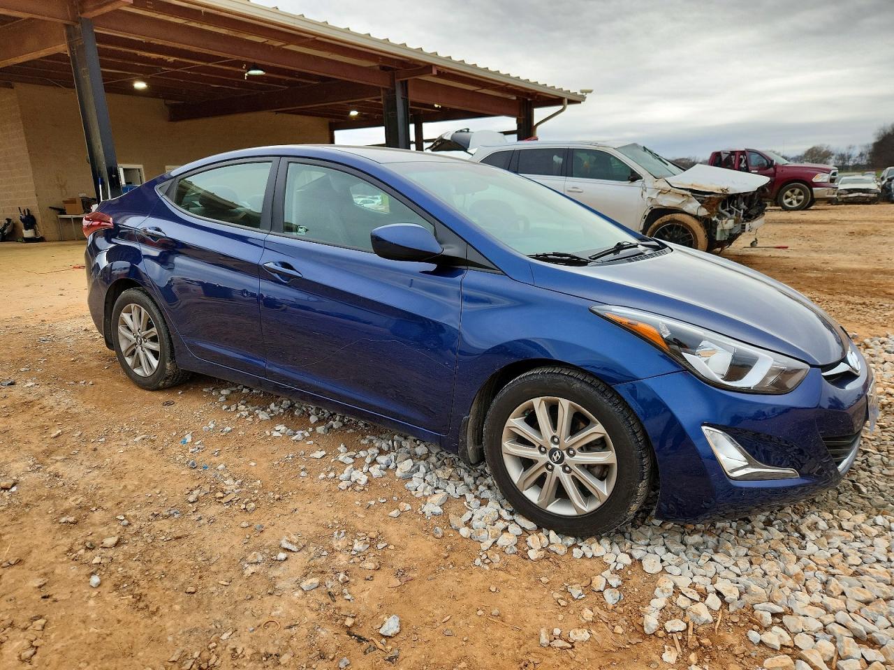 2016 HYUNDAI ELANTRA SE photo 4