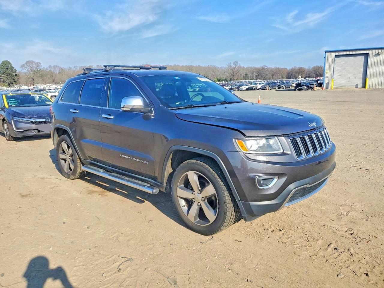 2015 JEEP GRAND CHEROKEE LIMITED photo 4