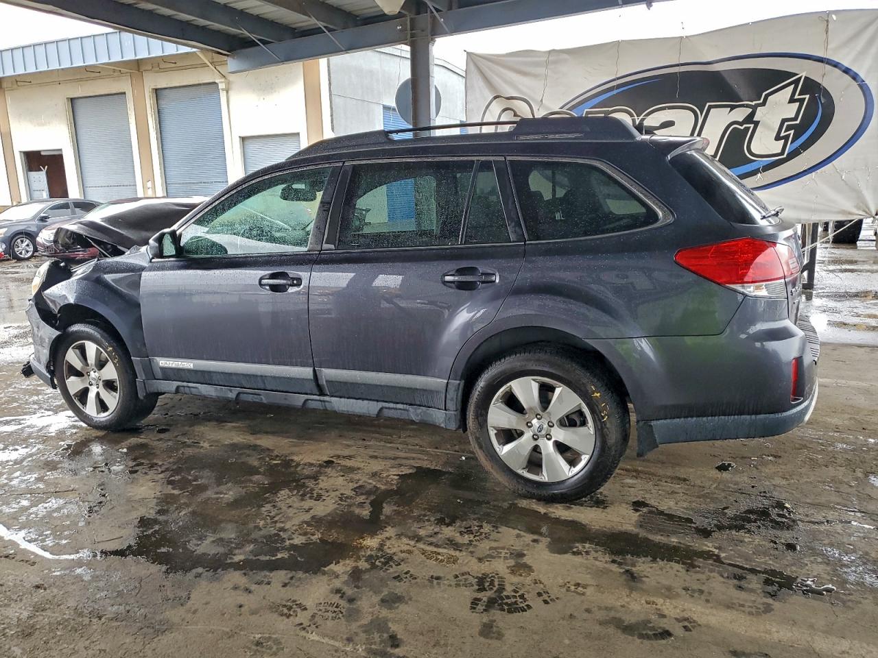 2012 SUBARU OUTBACK 3.6R LIMITED photo 2