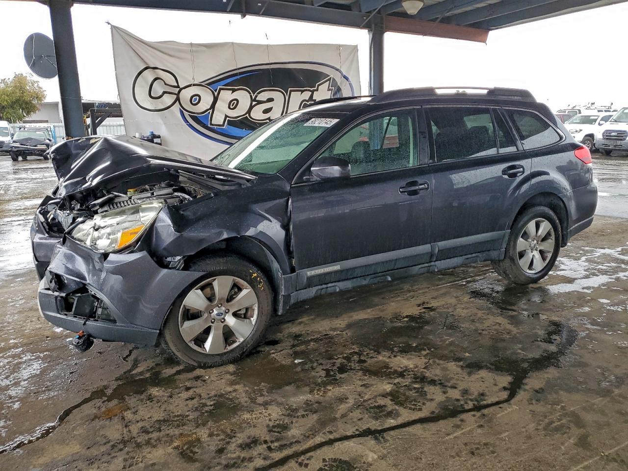 2012 SUBARU OUTBACK