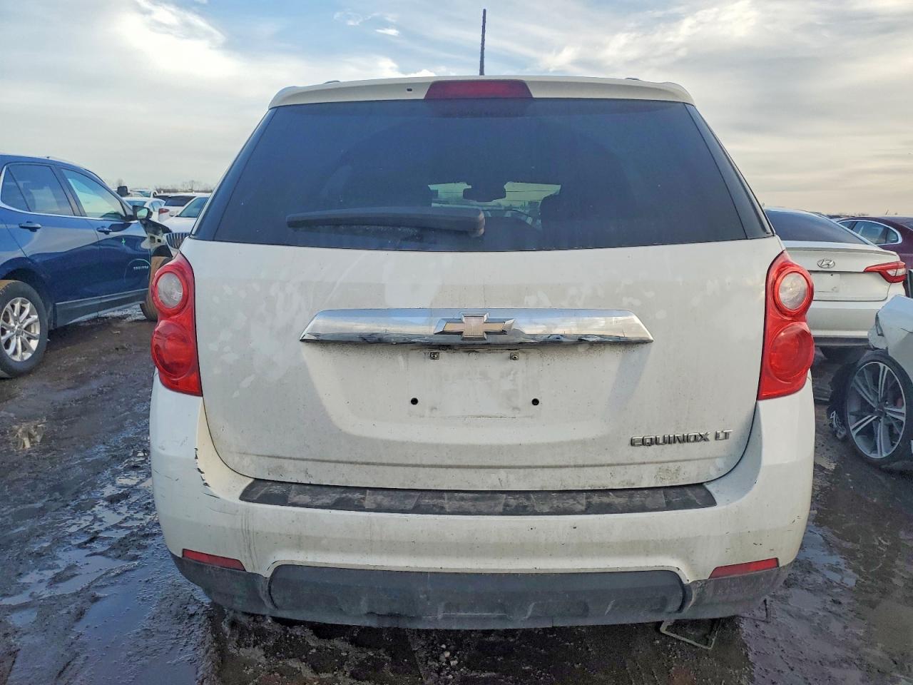 2013 CHEVROLET EQUINOX LT photo 6