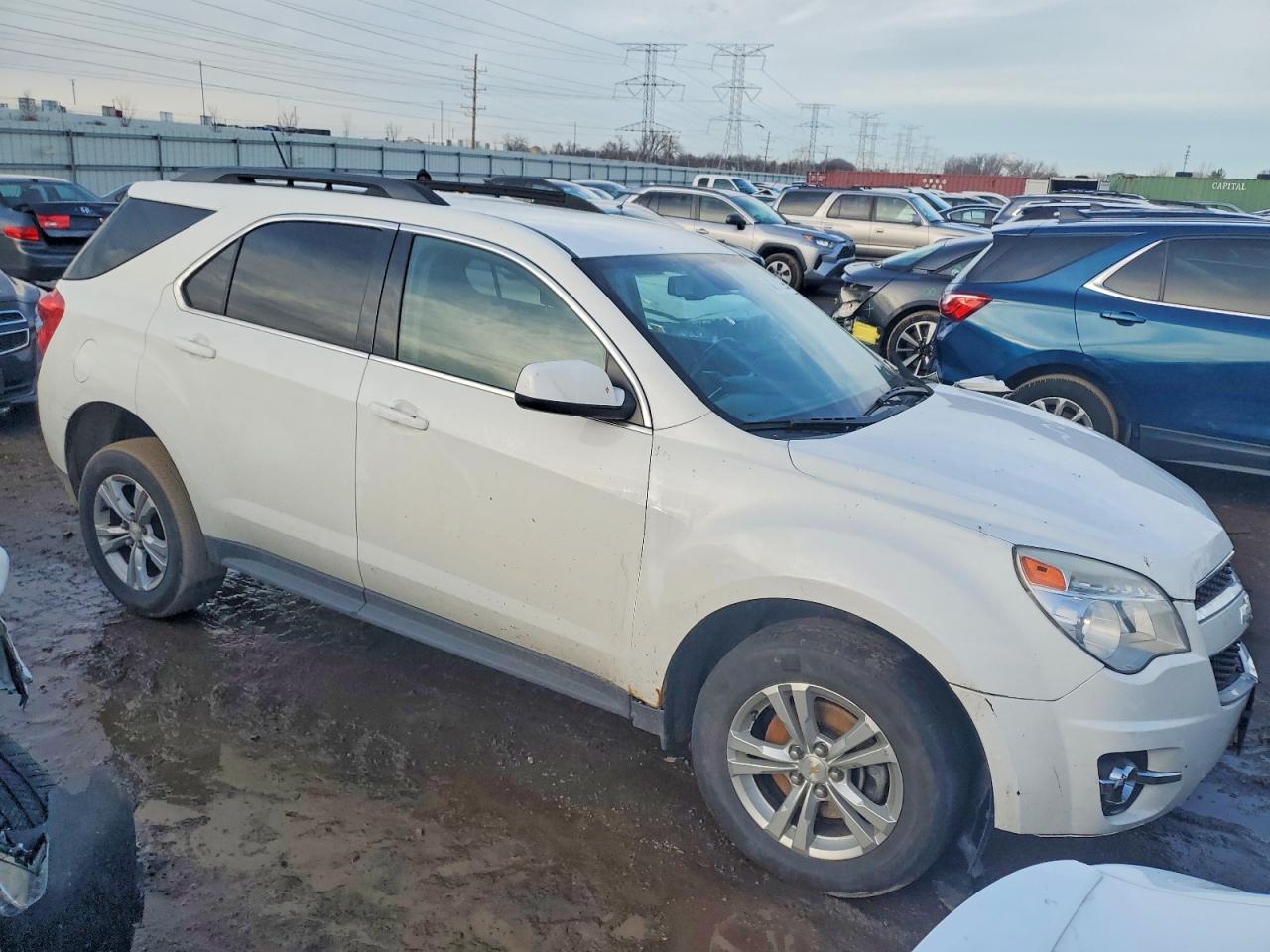 2013 CHEVROLET EQUINOX LT photo 4