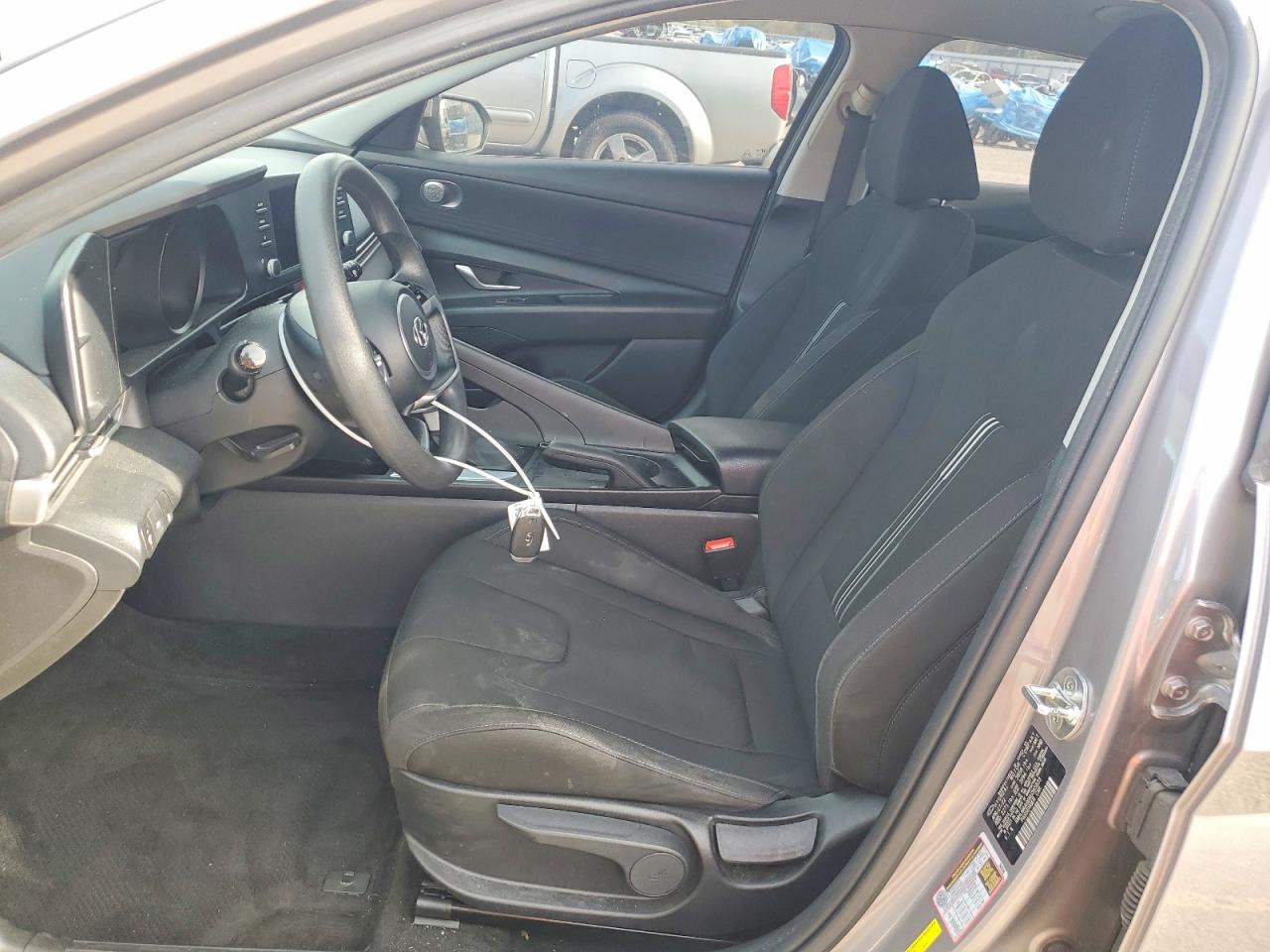 2022 HYUNDAI ELANTRA SEL photo 7