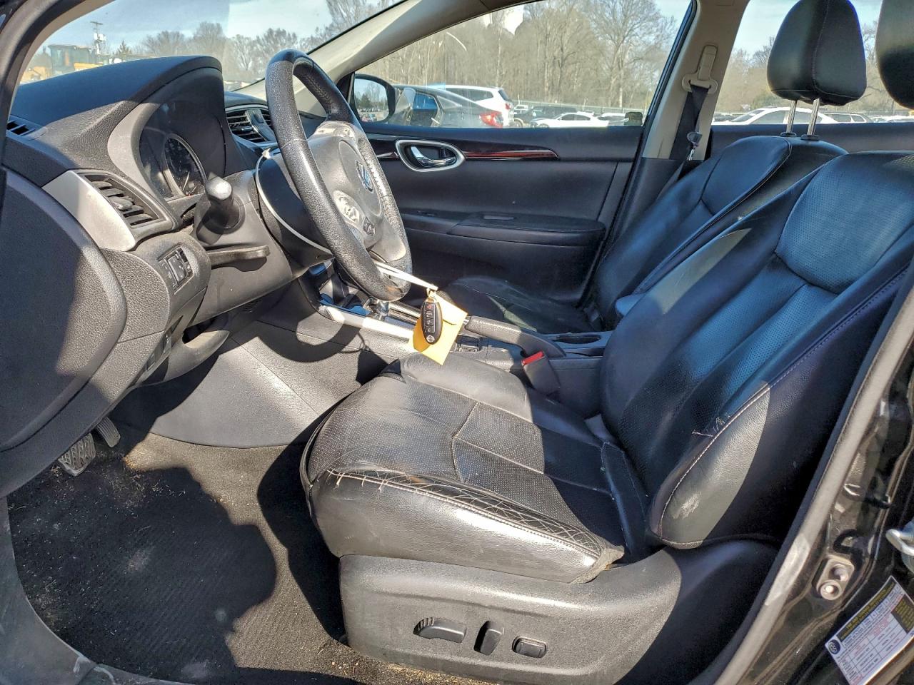 2019 NISSAN SENTRA S photo 7