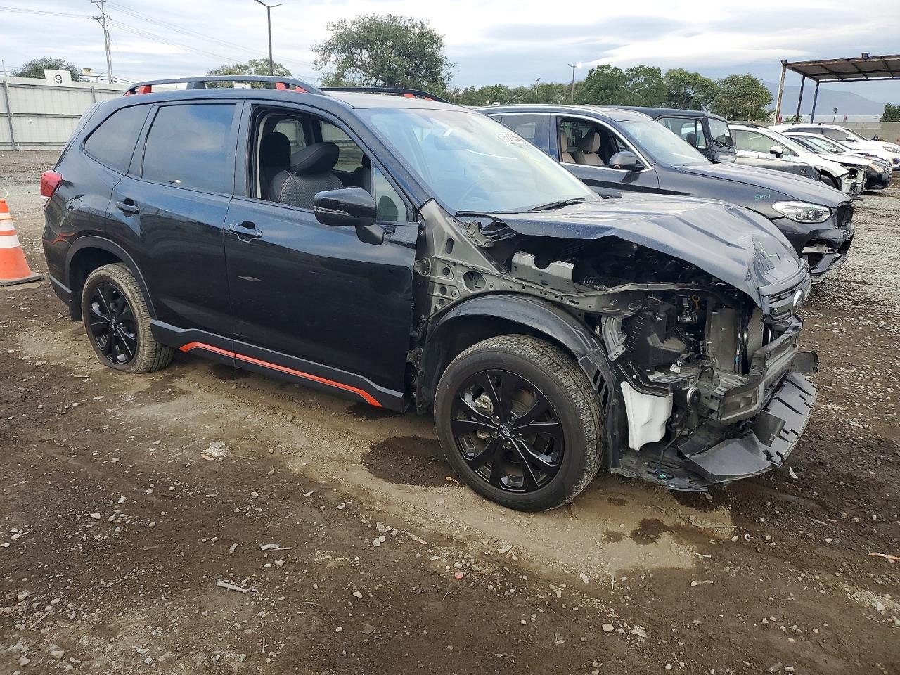 2024 SUBARU FORESTER SPORT photo 13