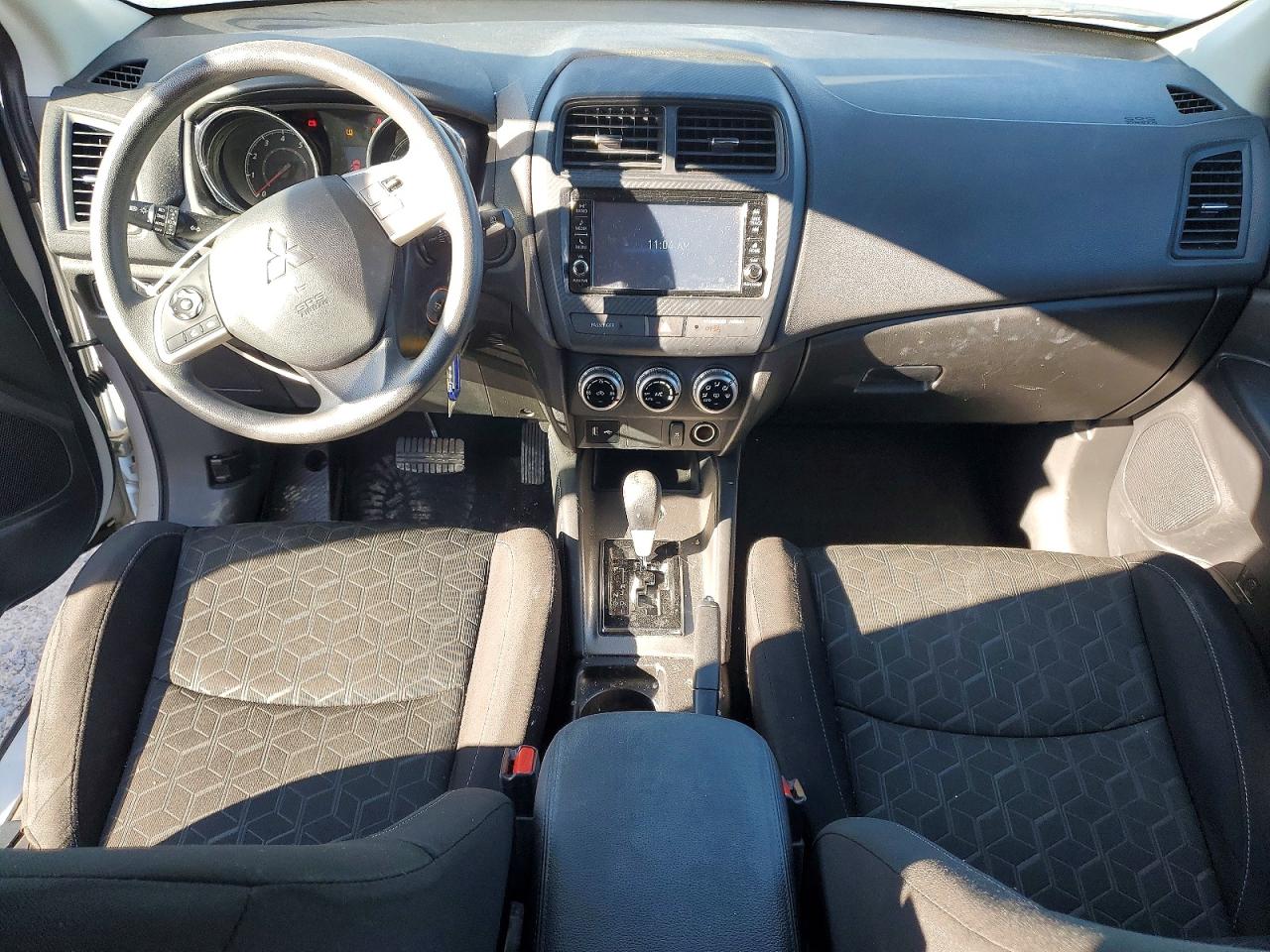 2023 MITSUBISHI OUTLANDER SPORT S/SE photo 8