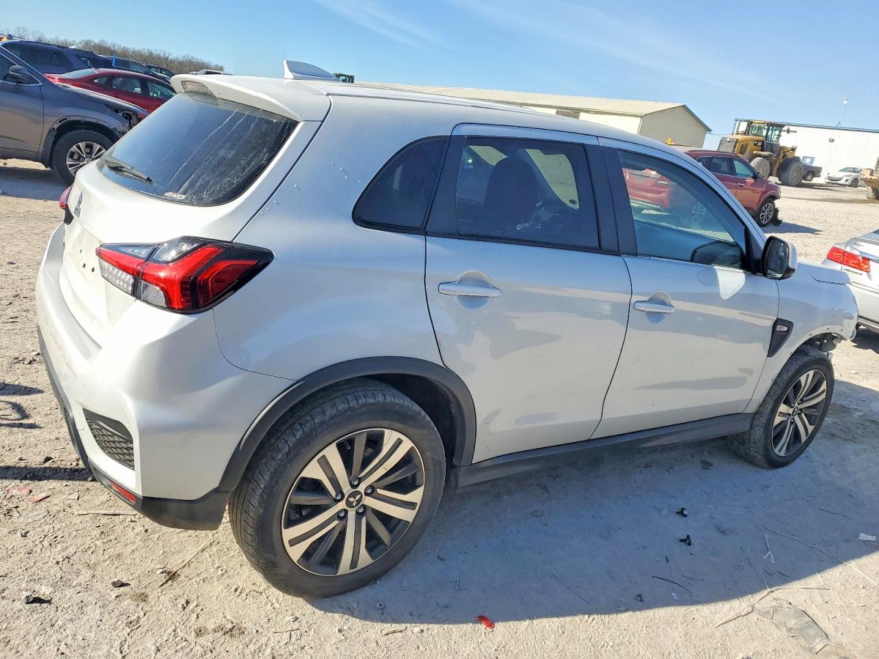 2023 MITSUBISHI OUTLANDER SPORT S/SE photo 3