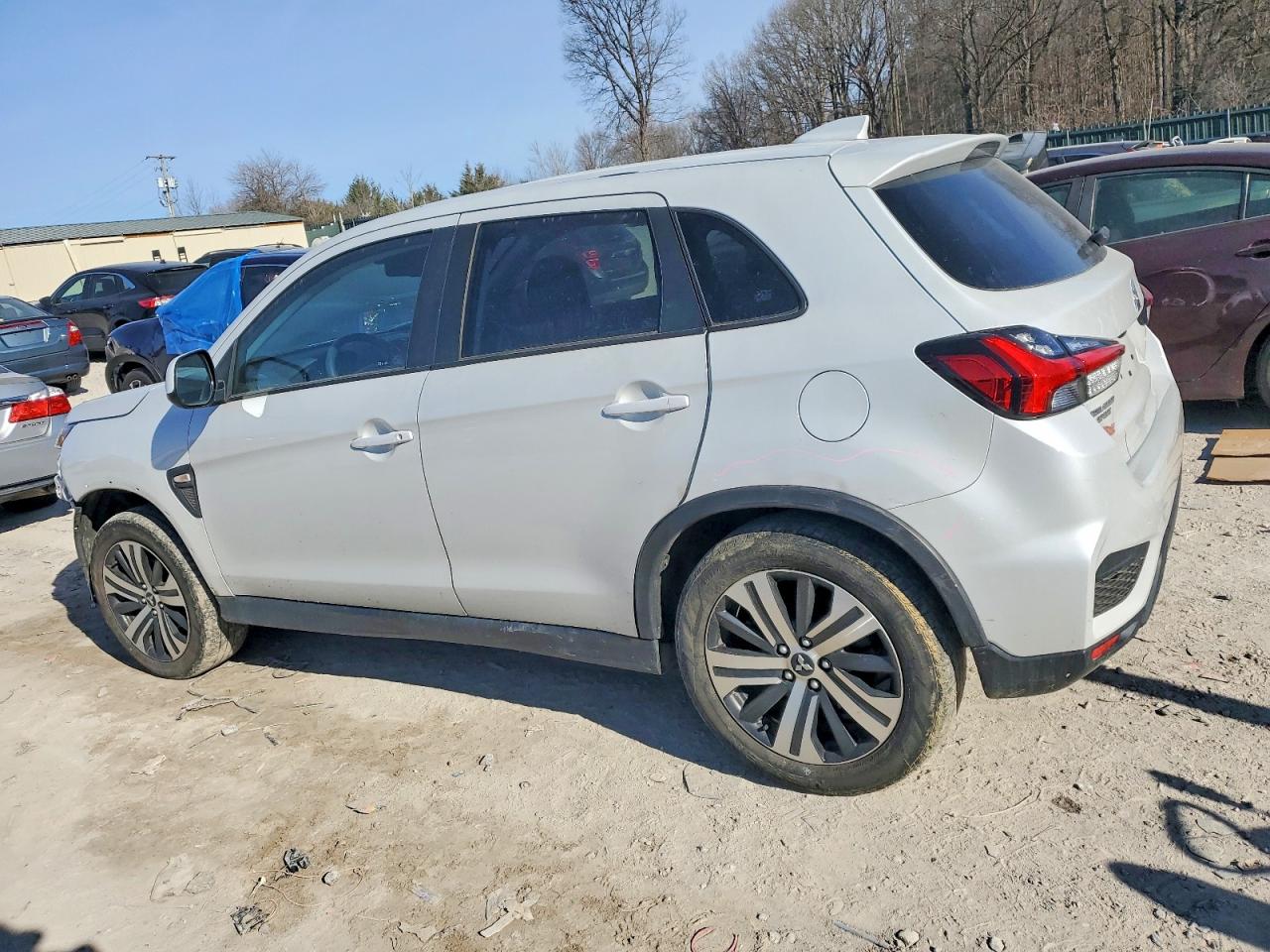 2023 MITSUBISHI OUTLANDER SPORT S/SE photo 2