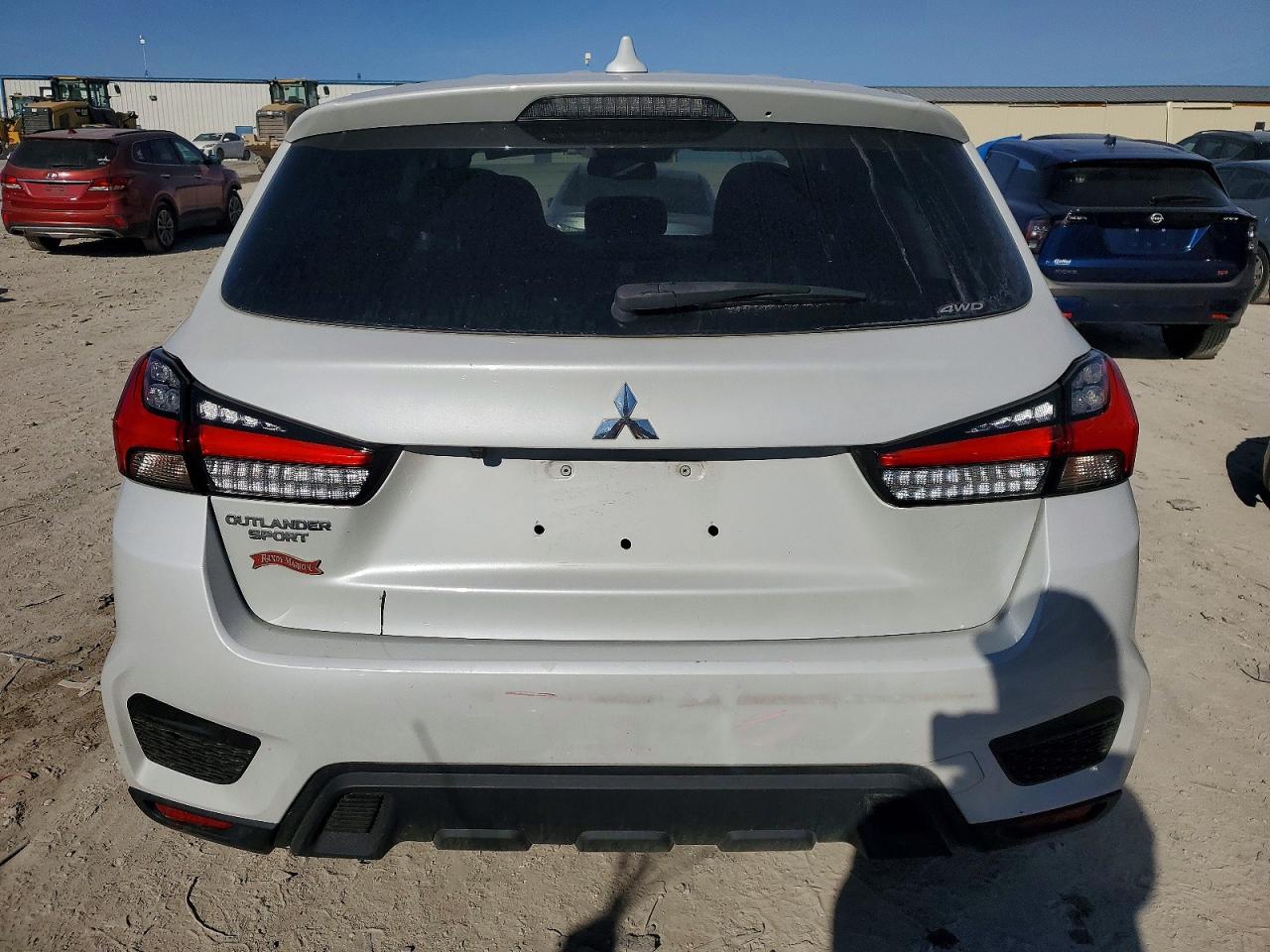 2023 MITSUBISHI OUTLANDER SPORT S/SE photo 6