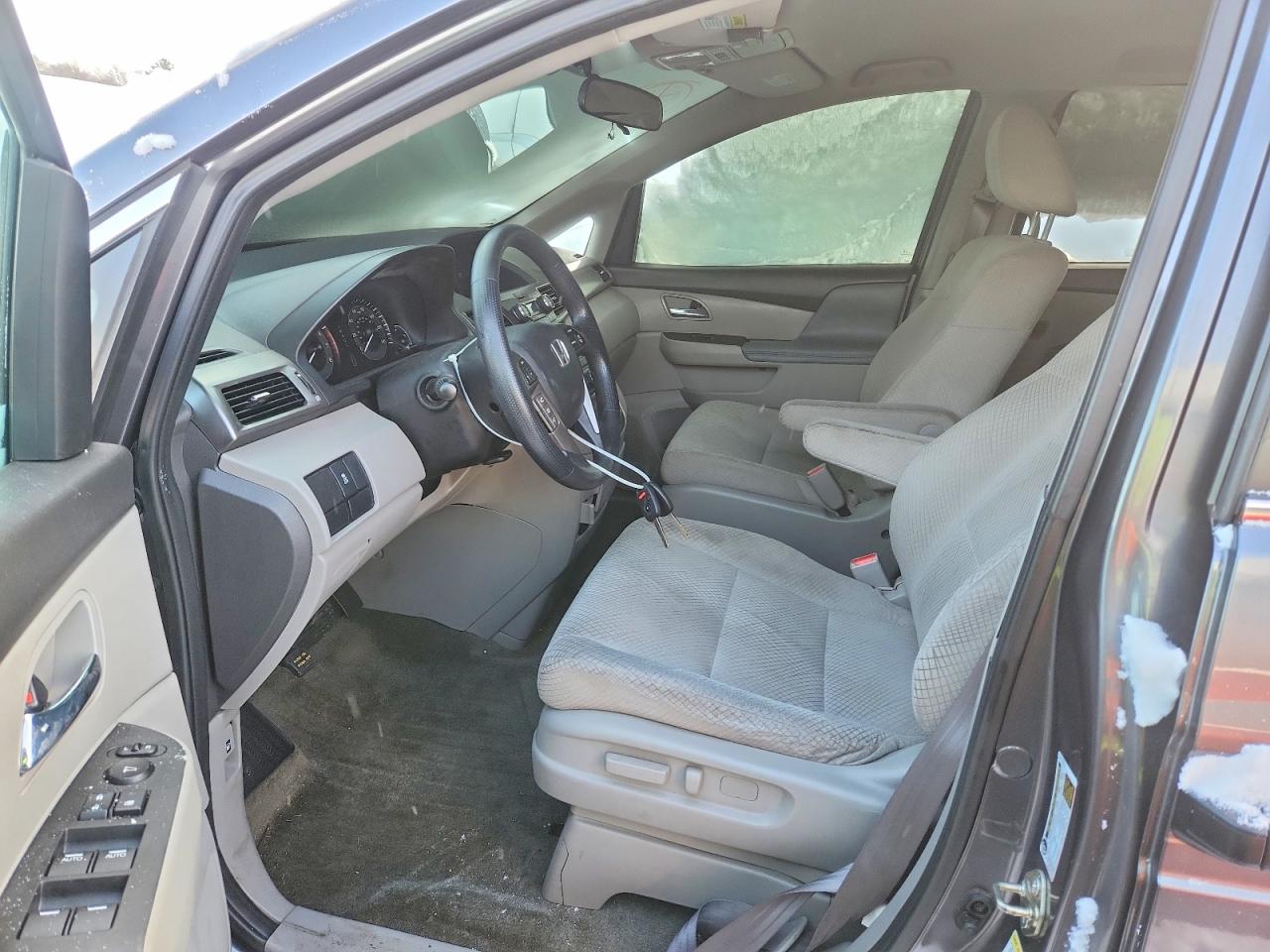 2016 HONDA ODYSSEY LX photo 19