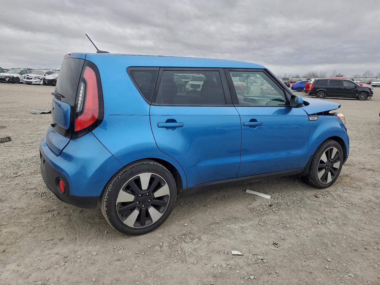 2018 KIA SOUL + photo 3