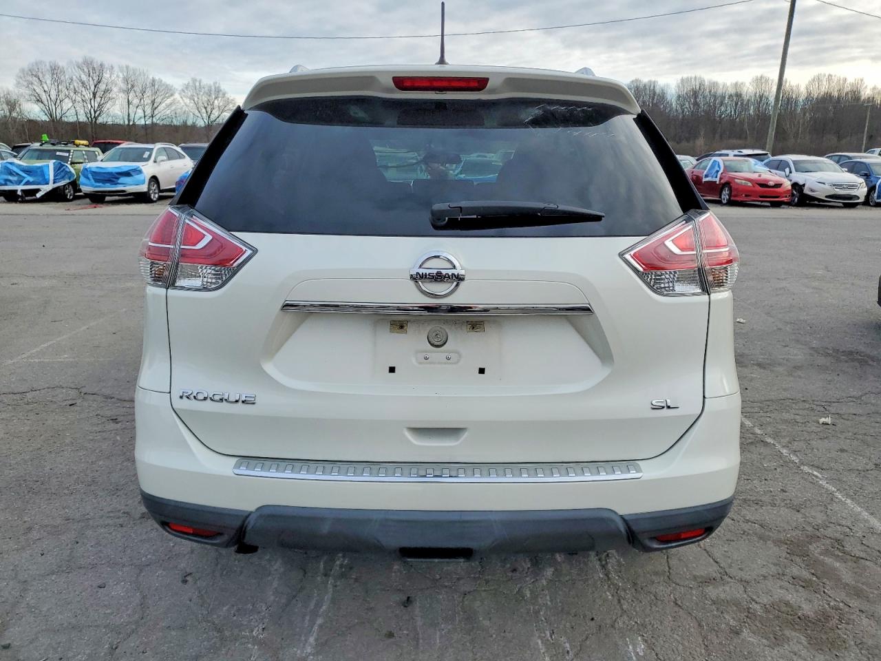 2016 NISSAN ROGUE S photo 6