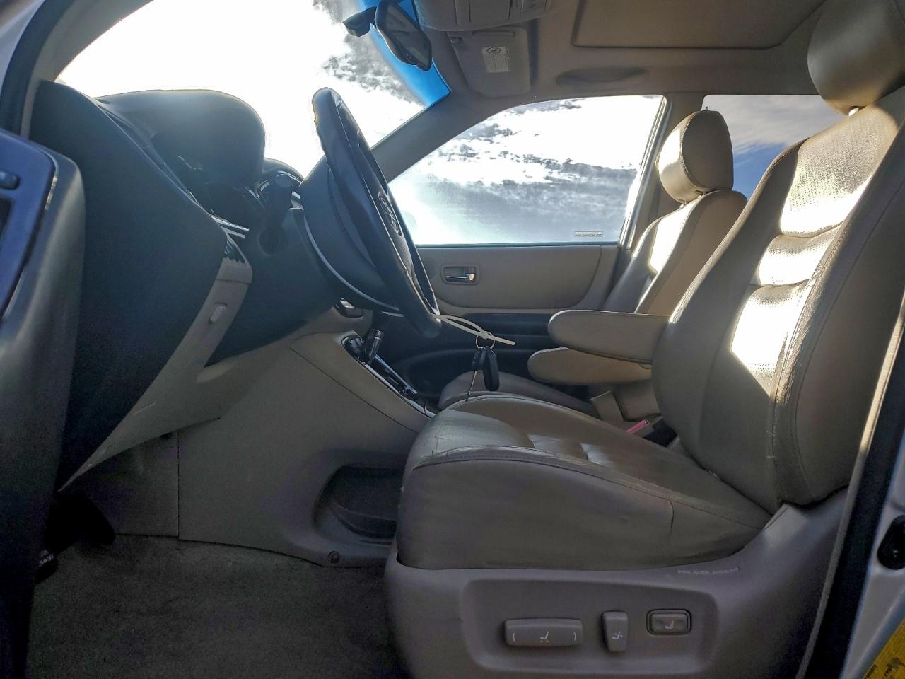 2003 TOYOTA HIGHLANDER LIMITED photo 7