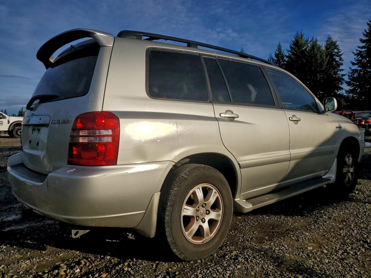 2003 TOYOTA HIGHLANDER LIMITED photo 3