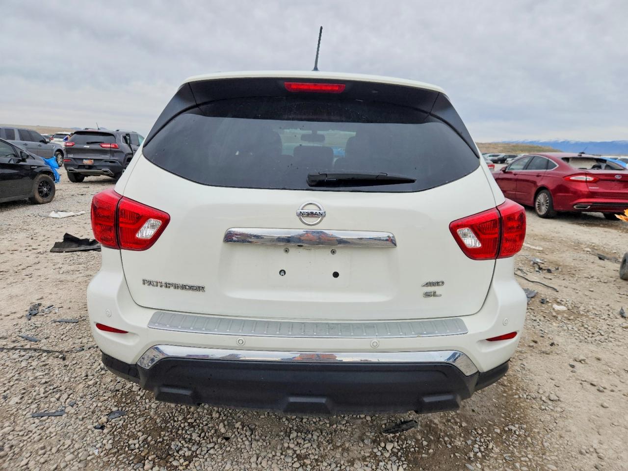 2017 NISSAN PATHFINDER S photo 6