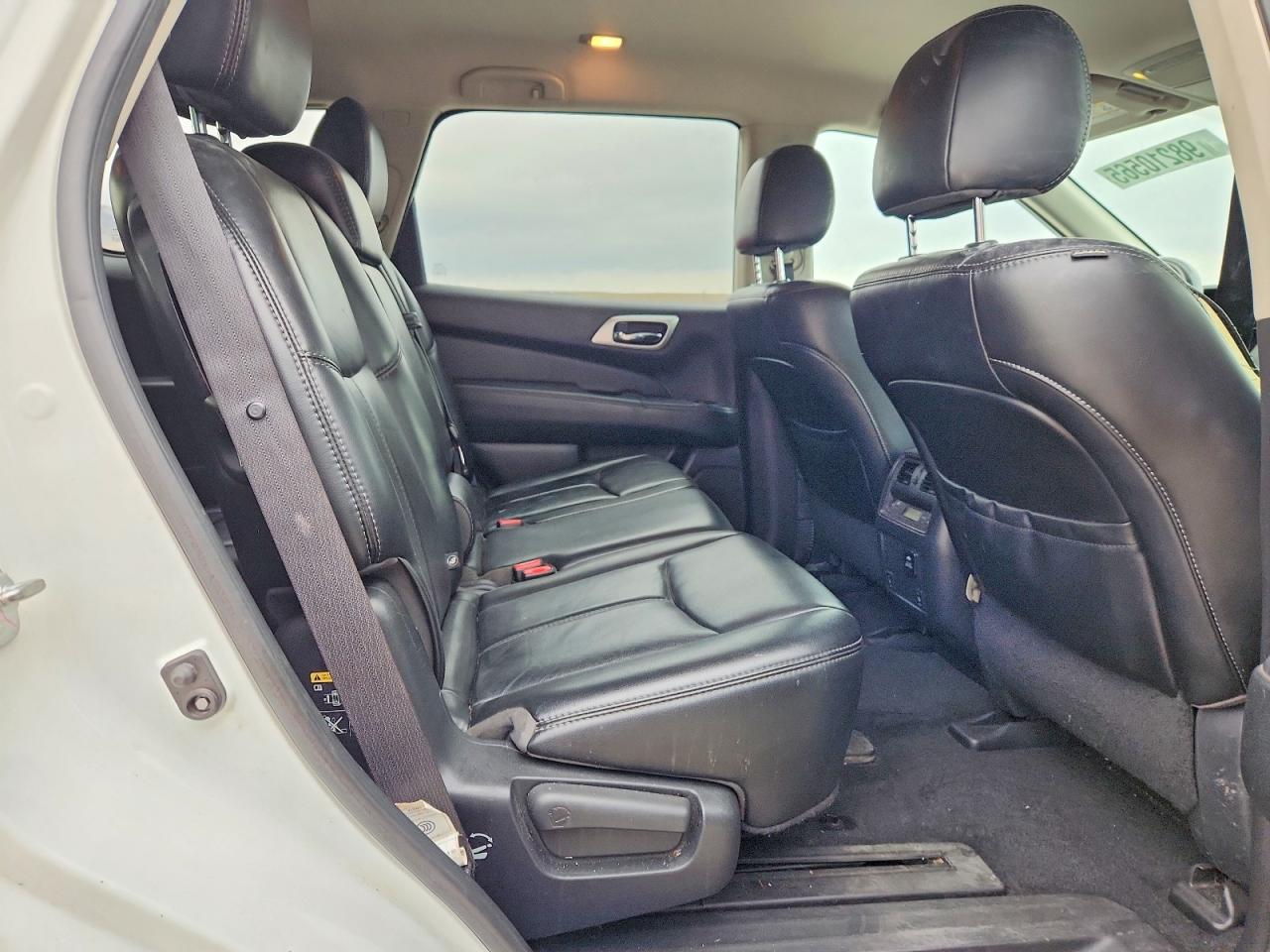 2017 NISSAN PATHFINDER S photo 10