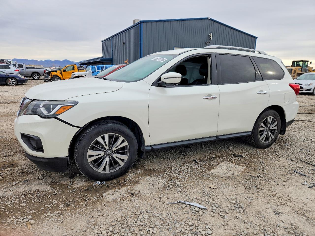2017 NISSAN PATHFINDER