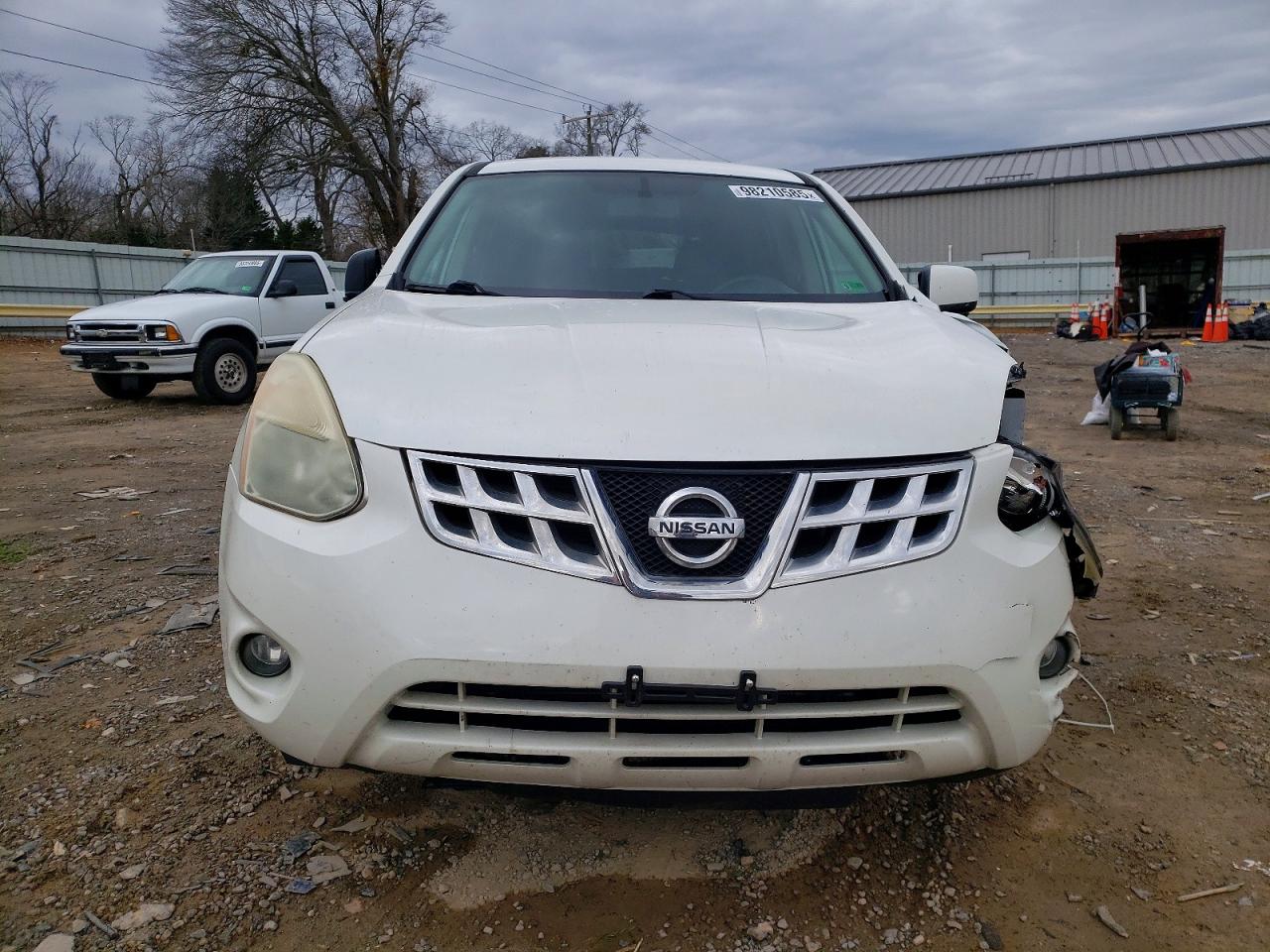 2013 NISSAN ROGUE S photo 5