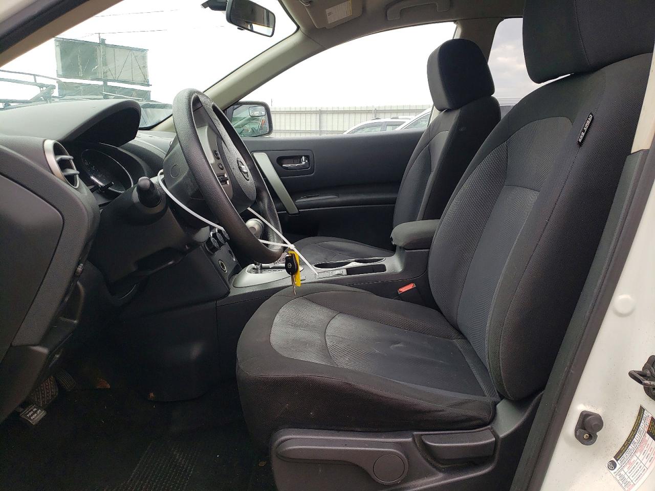2013 NISSAN ROGUE S photo 7
